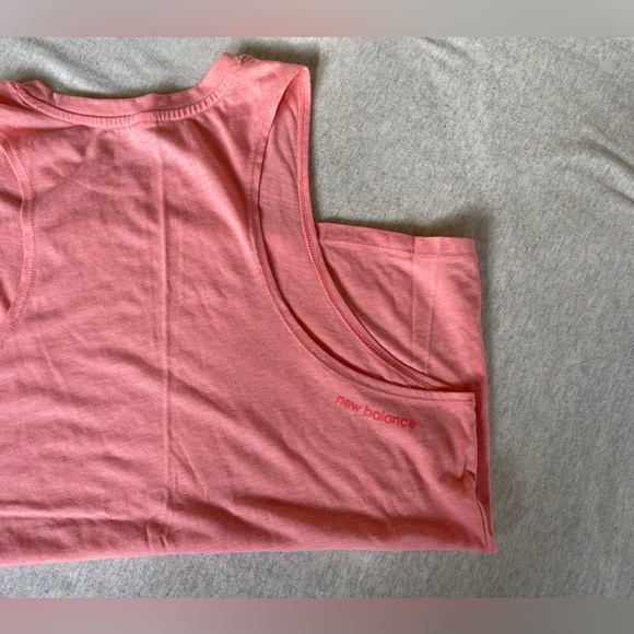 New Balance Tank Top - Picture 2 of 3